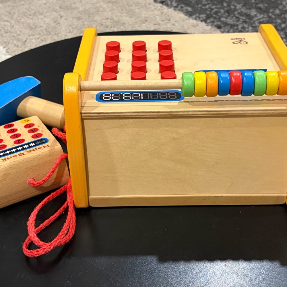 Hape Wooden Pretend Play Cash Register Beige Drawer Abacus Card Reader 3-4 Years - Picture 6 of 7